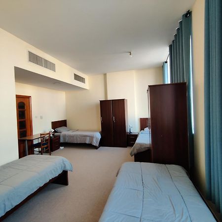 Oasis Hostel Abu Dhabi Eksteriør billede