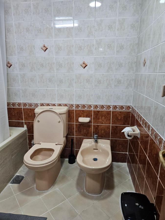 Oasis Hostel Abu Dhabi Eksteriør billede
