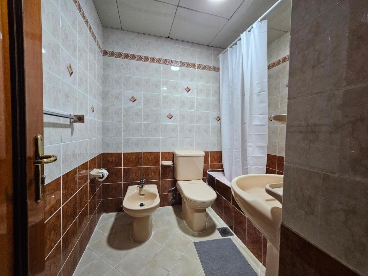 Oasis Hostel Abu Dhabi Eksteriør billede