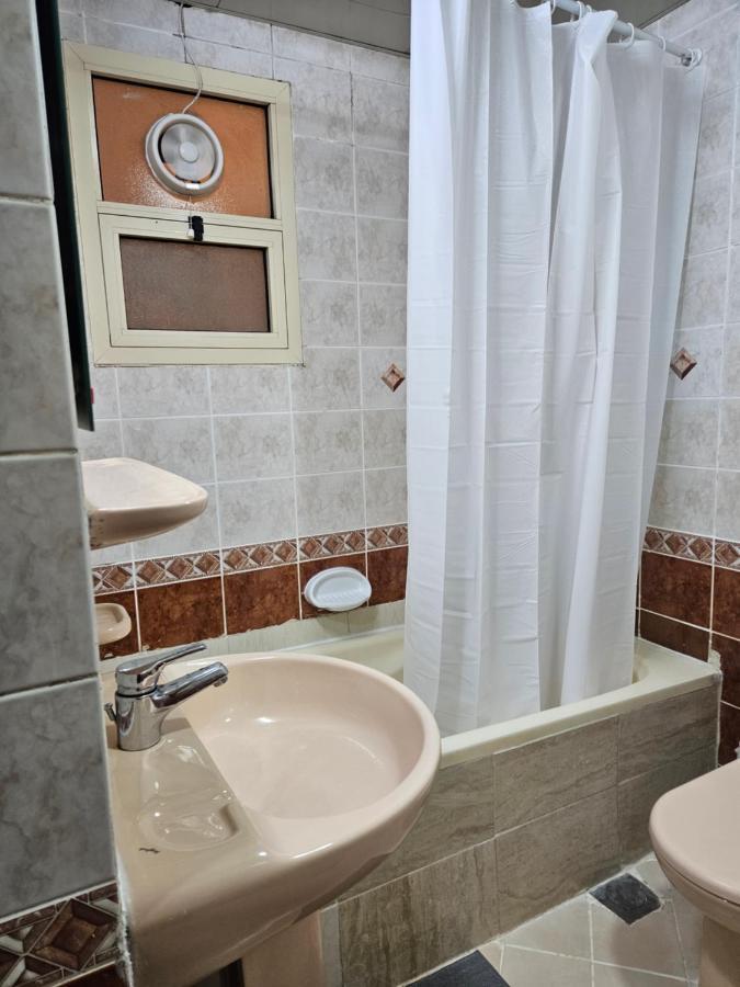 Oasis Hostel Abu Dhabi Eksteriør billede