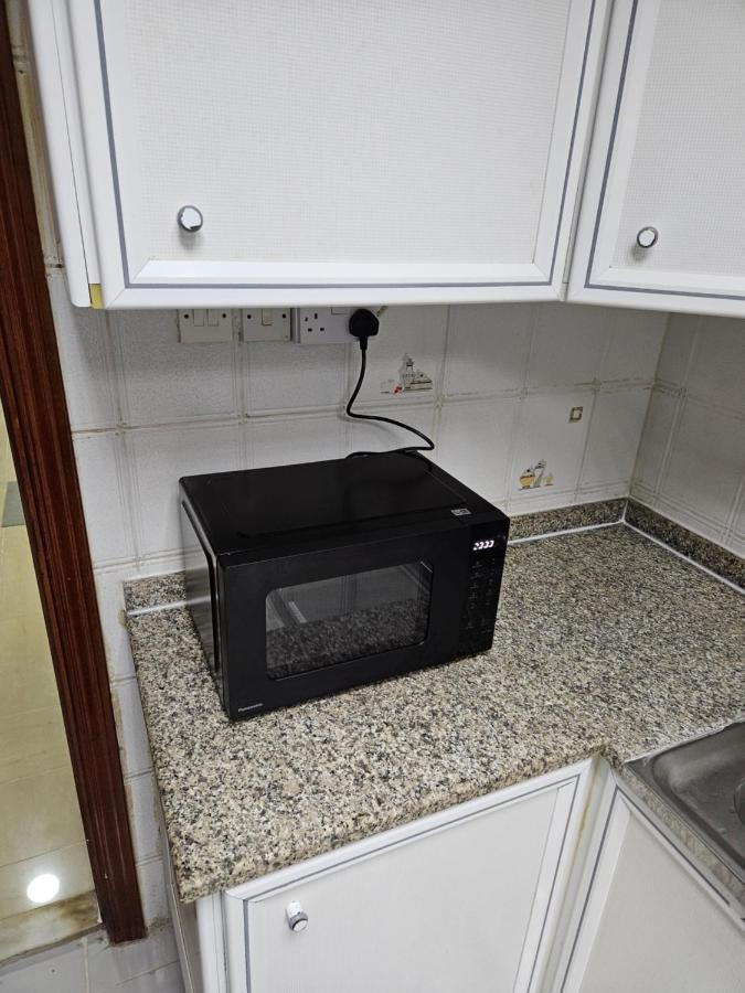 Oasis Hostel Abu Dhabi Eksteriør billede