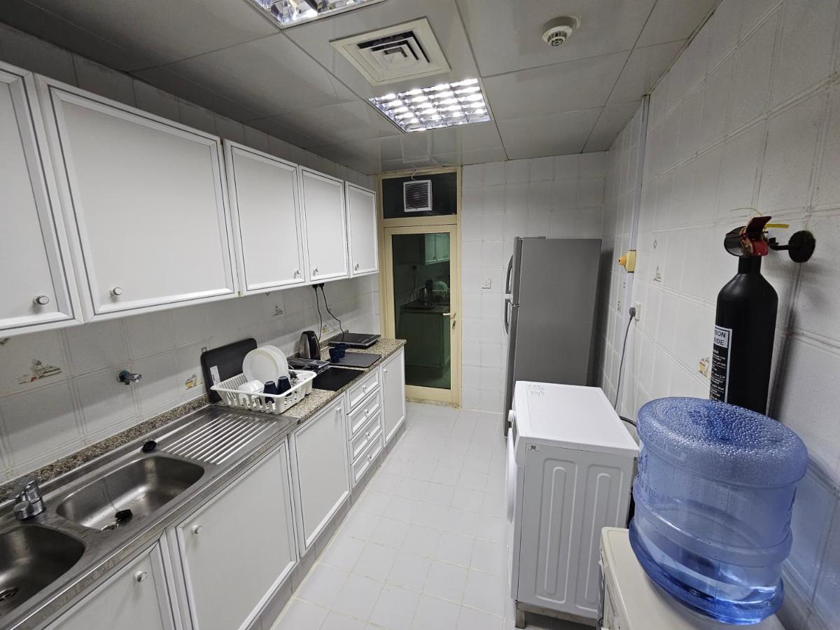Oasis Hostel Abu Dhabi Eksteriør billede